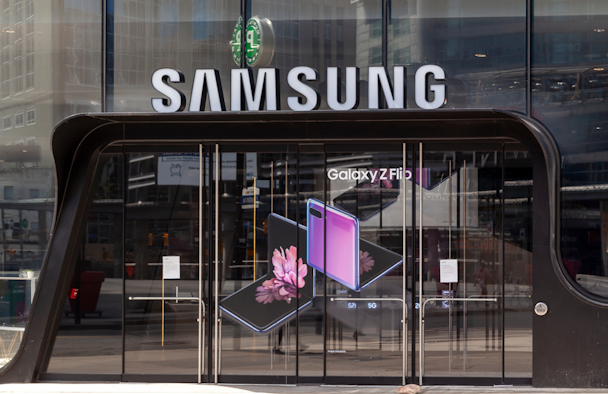 samsung store exterior