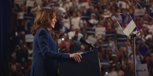 Kamala campaigning on stage